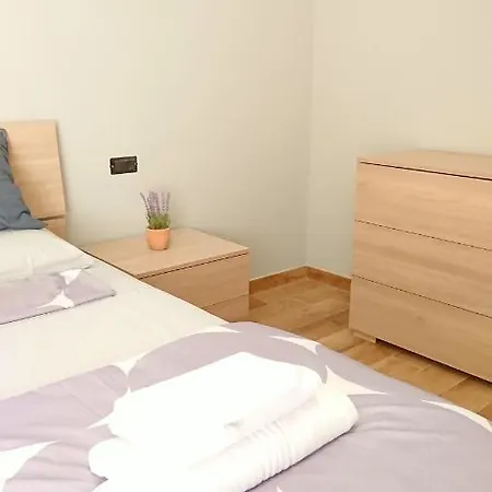 Lovely Anne Seaside Apartment Nettuno